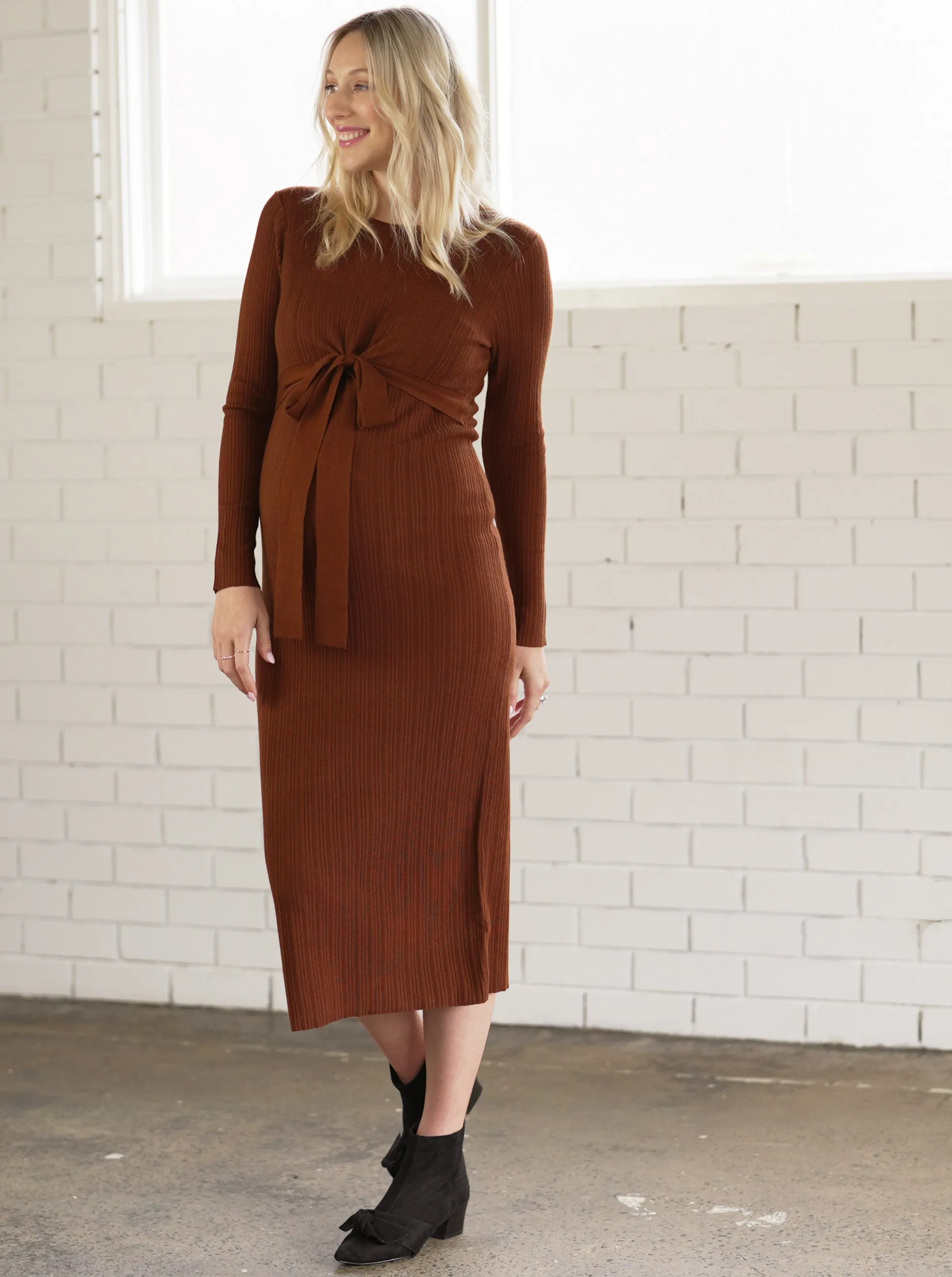 Annabella Knit Maternity Dress in Rust