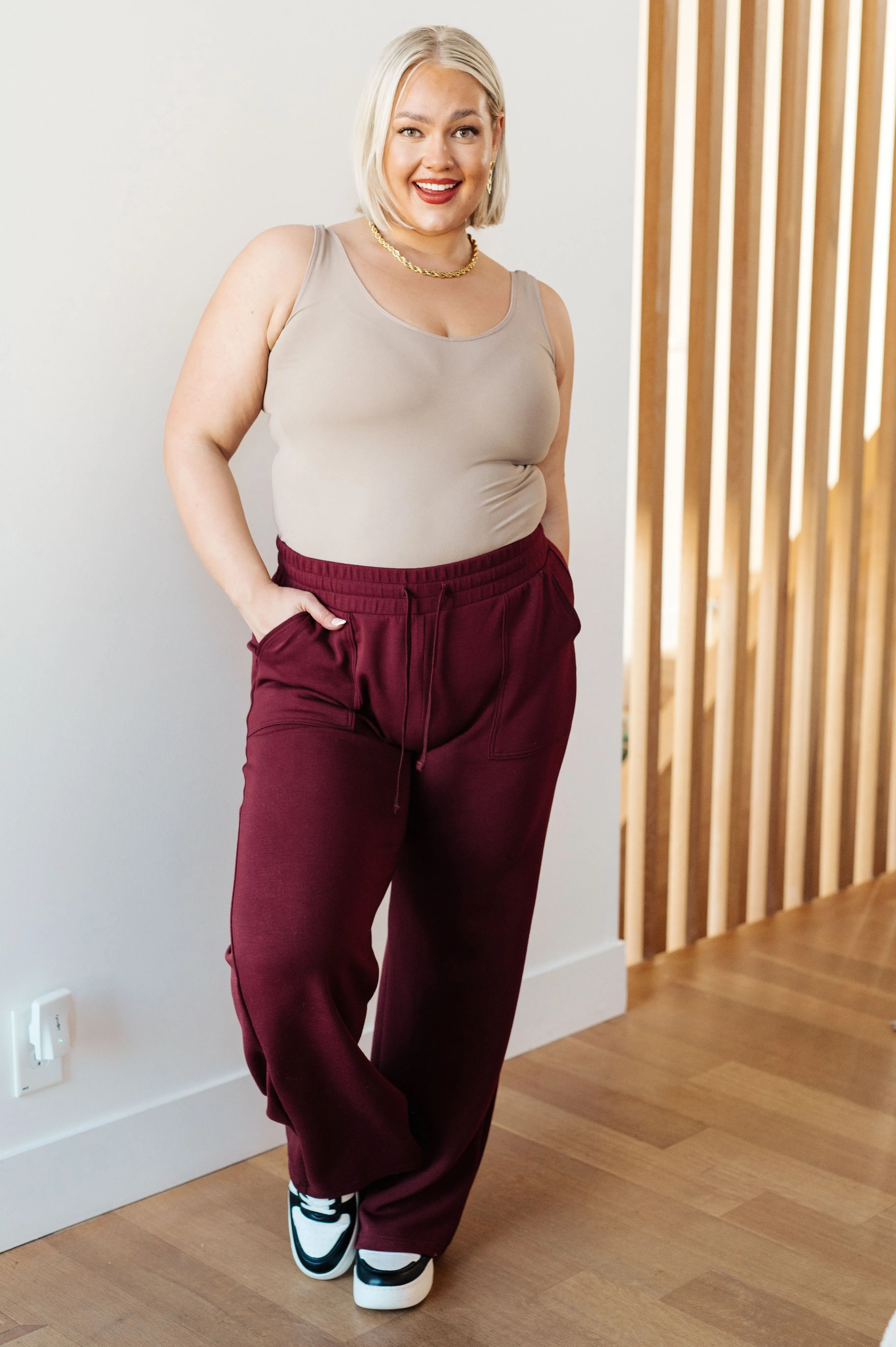 Ellie Straight Leg Pants in Wine