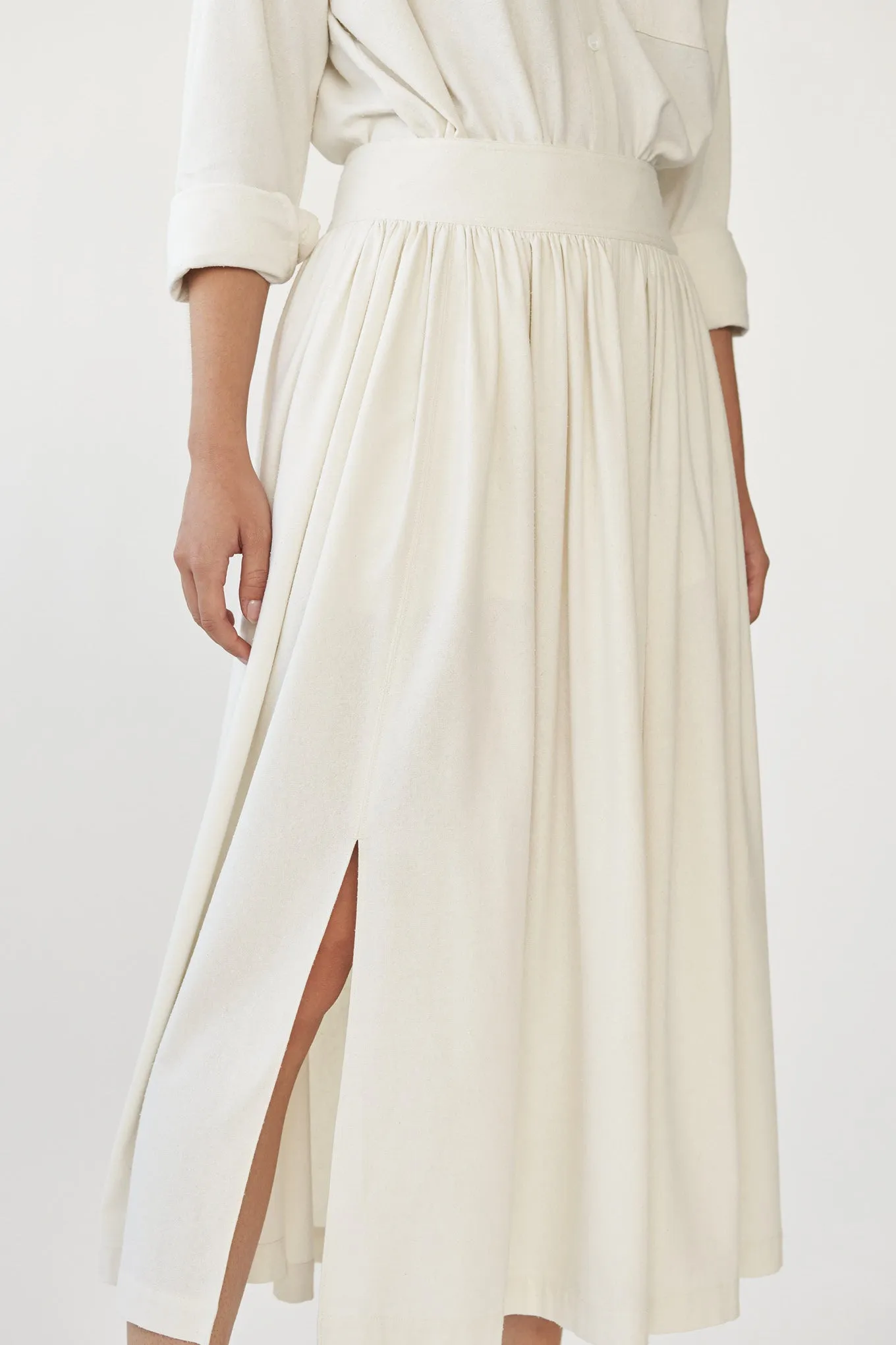 ISEA SKIRT - OFF WHITE - RAW SILK